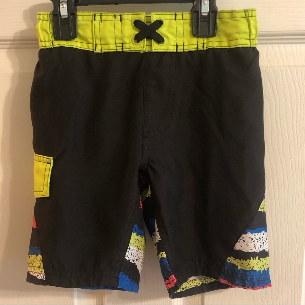 Boys, Wave Zone, Black & Neon Colored Swim Trunks, Size XS (5)
